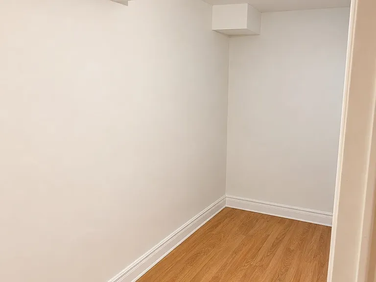 20 Bonner Cres #BASEMENT — Photo 10