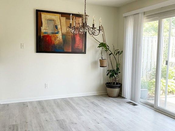 5th image of 3386 Chiswick Ct Unit 50-1A