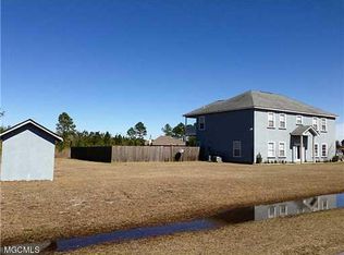 8300 Rosewood Dr, Ocean Springs, MS 39564