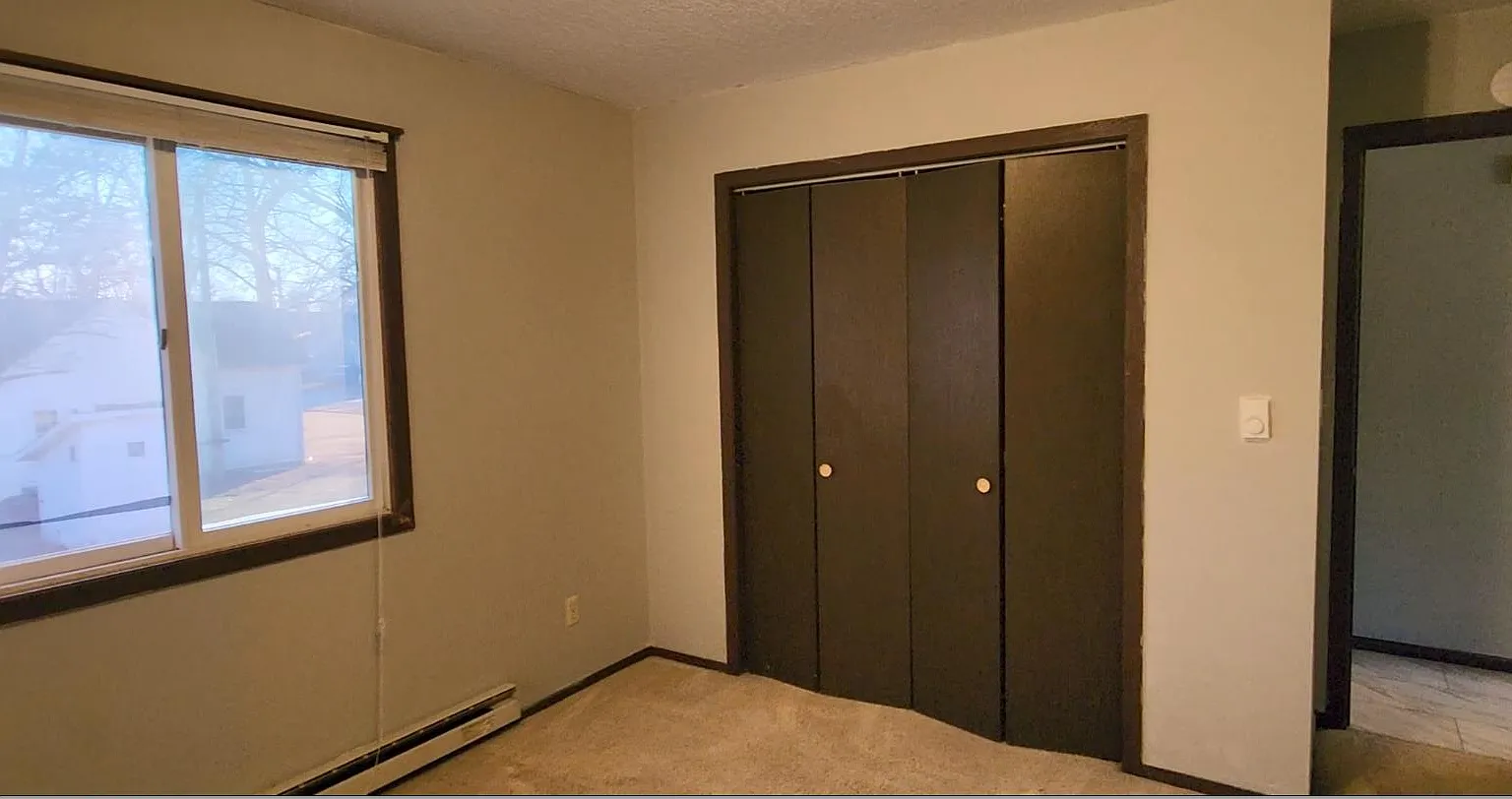 515 Dewey Avenue - 5 — Photo 4