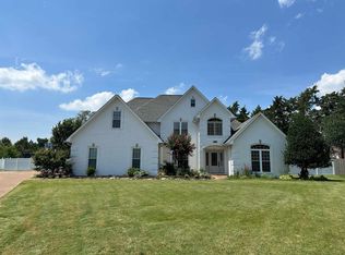 159 Larkwood Dr, Jackson, TN 38305