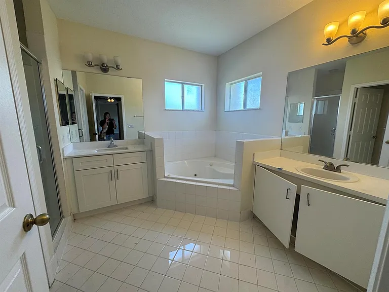 9507 SW 221st Ln — Photo 8