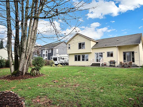 3rd image of 10808 238th Avenue Ct E