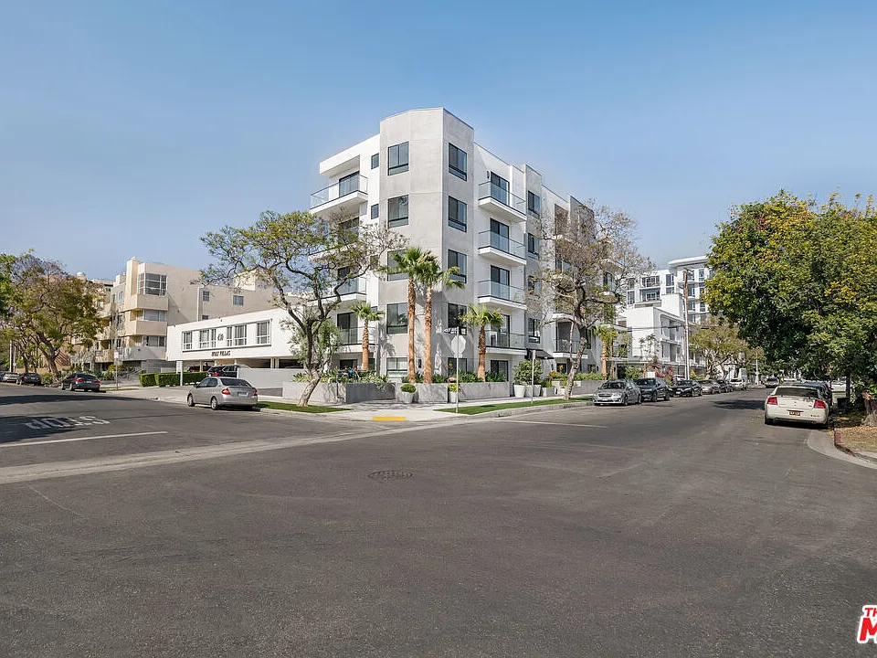 8555 Colgate Ave #402
