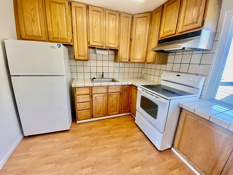 2199 Grant Street — Photo 3