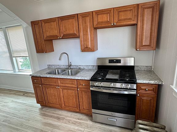 4th image of 826 S 17th Ave #2B