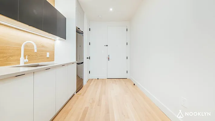Rented by Nooklyn NYC LLC | media 2