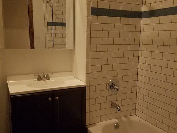 4th image of 3339 N Lincoln Ave #3W