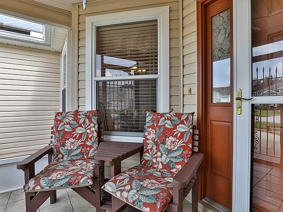 3rd image of 9225 SE 170th Fontaine St
