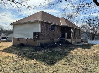 1300 Wright St, Pleasant Hill, MO 64080