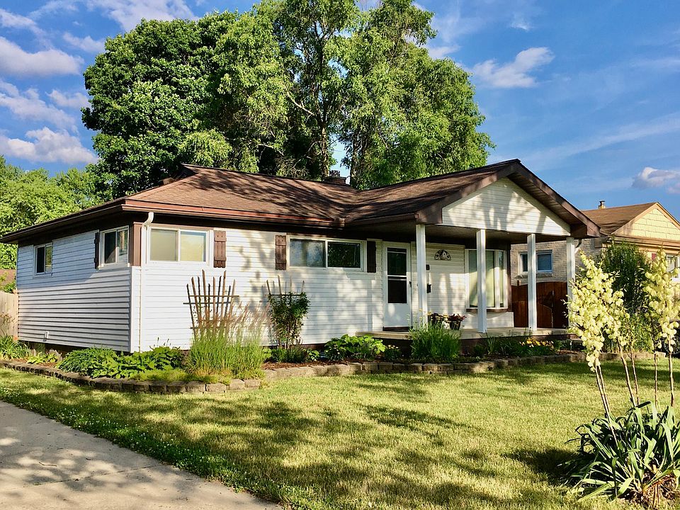 1st image of 617 Rosewood Ave