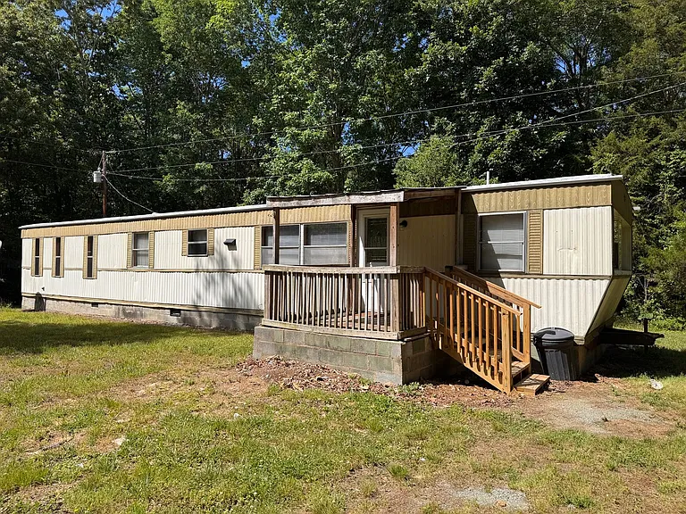 3685 Shady Knoll Dr — Photo 1