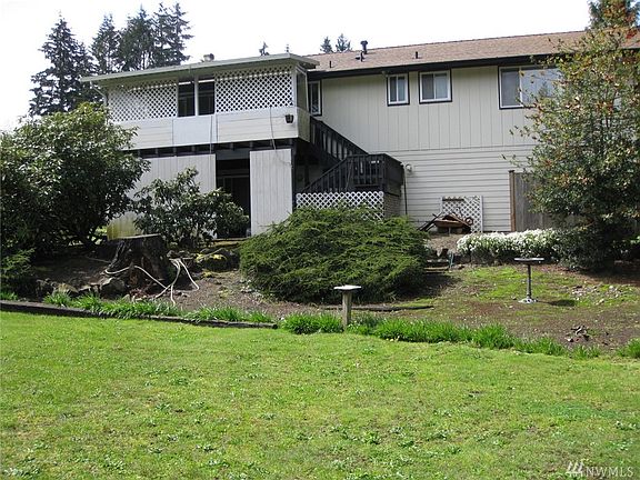 4th image of 9809 59th Avenue Ct E