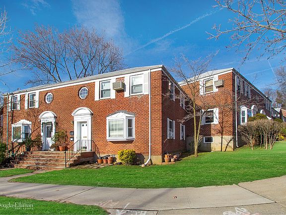 2nd image of 26063 Langston Ave