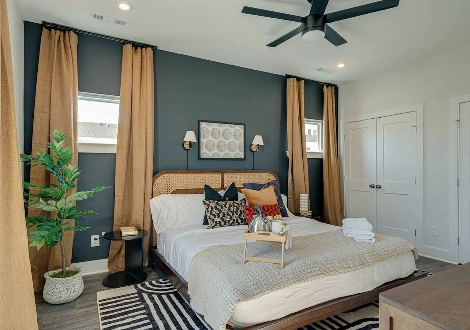 4 bed, 1761 sqft, $1,390 — Photo 2