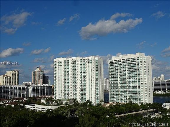 3rd image of 18151 NE 31st Ct APT 1702