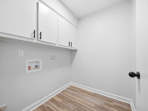 5th image of 4516 Paula Dr