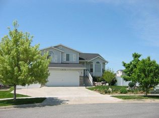 1077 N 2575 W, Layton, UT 84041