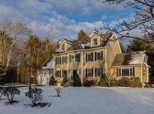 6 Colburn Ln, Abington, MA 02351