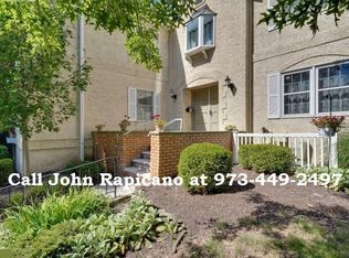 11 Heritage Dr, Chatham, NJ 07928