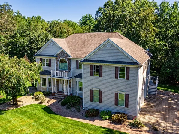 30 Orion Way, Groton, MA 01450