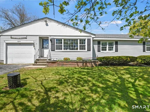 18 Leon Street, Thompson, CT 06277