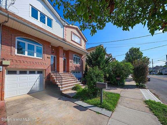 2nd image of 136 Moreland St