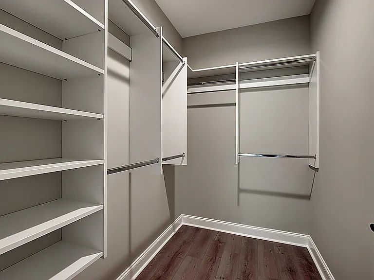 209 University Pkwy #41 — Photo 5