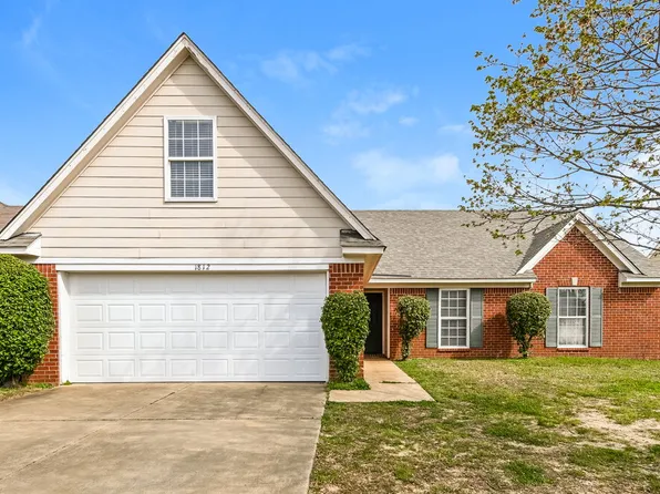 1812 Cherry Creek Dr, Southaven, MS 38671