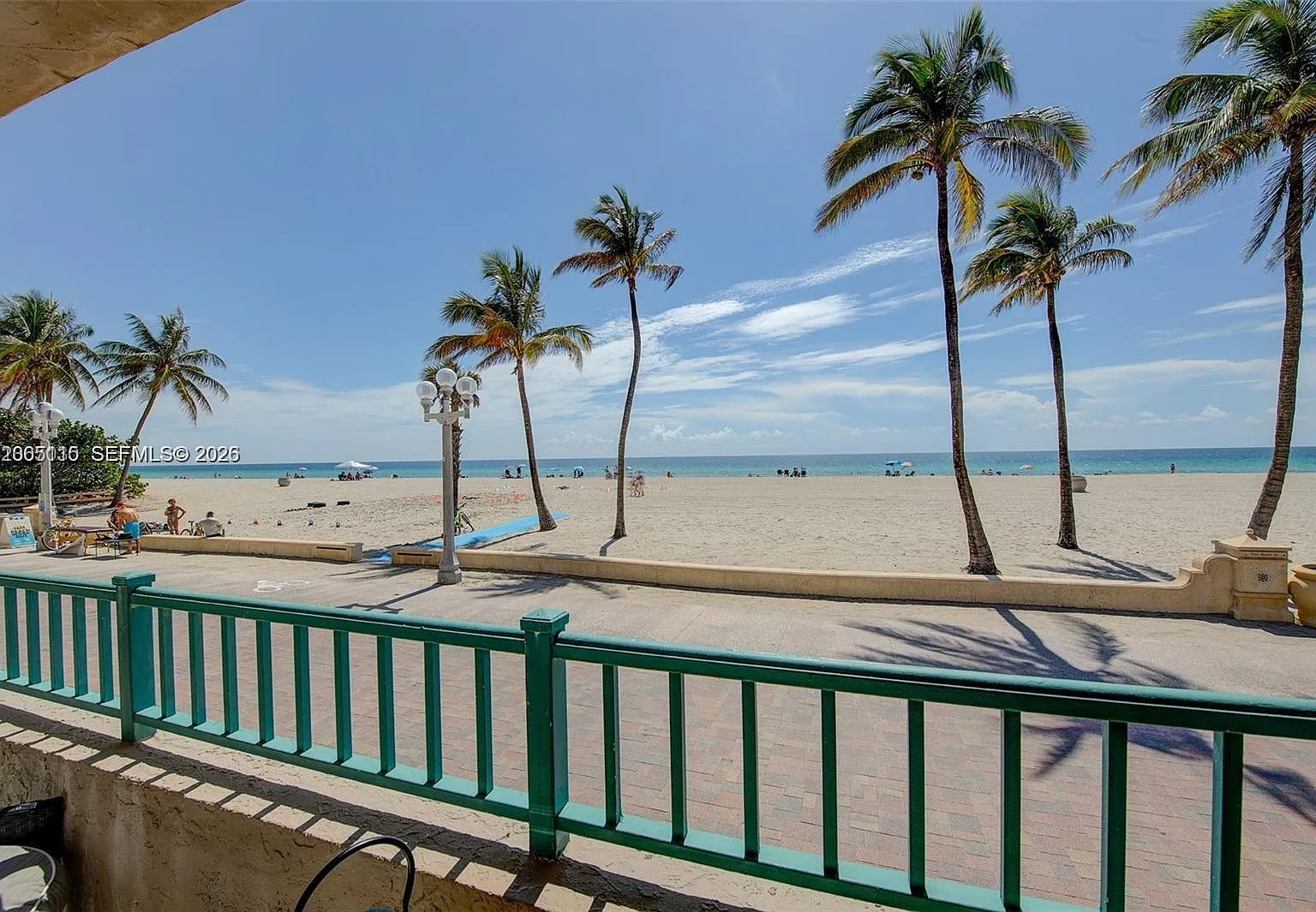 Seahorse Oceanside Apartm — Photo 1