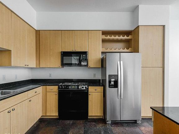 5th image of 4289 E Ocean Blvd Unit 2
