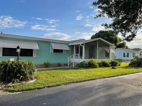38 Marina Dr, Leesburg, FL 34748