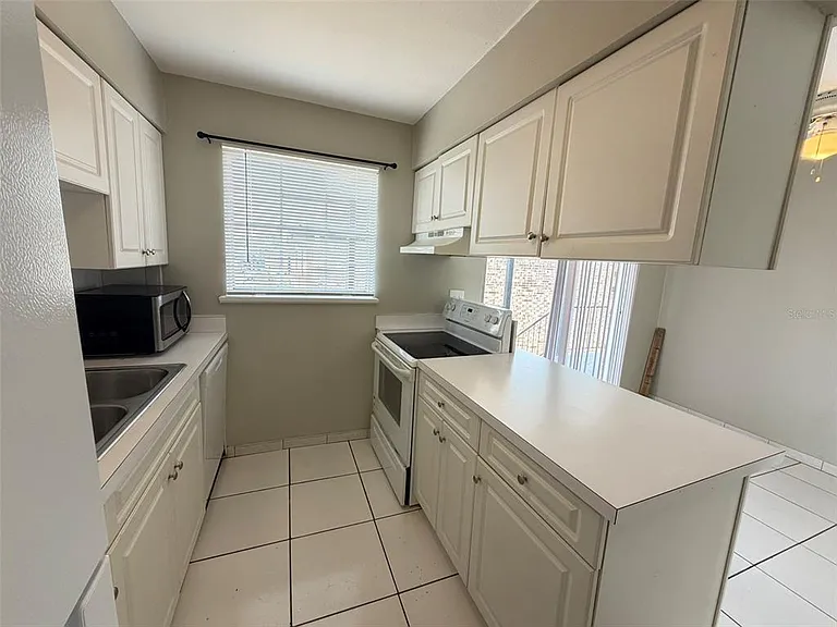 5317 Curry Ford Rd #Q201 — Photo 6