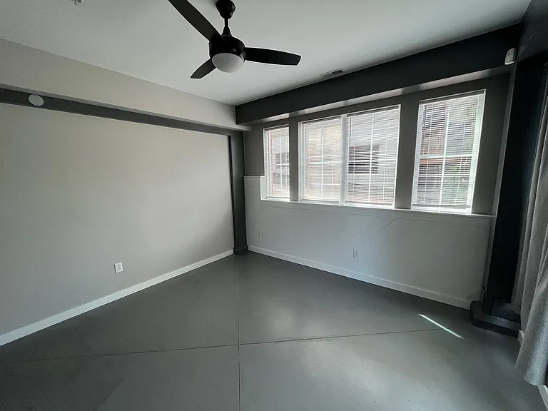 1116 N Walnut St #6 — Photo 21