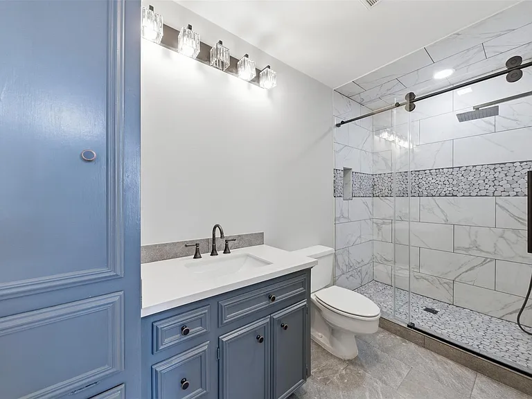 8614 Oakford Dr — Photo 24
