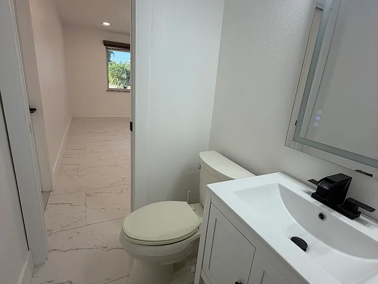 1125 Union St — Photo 22