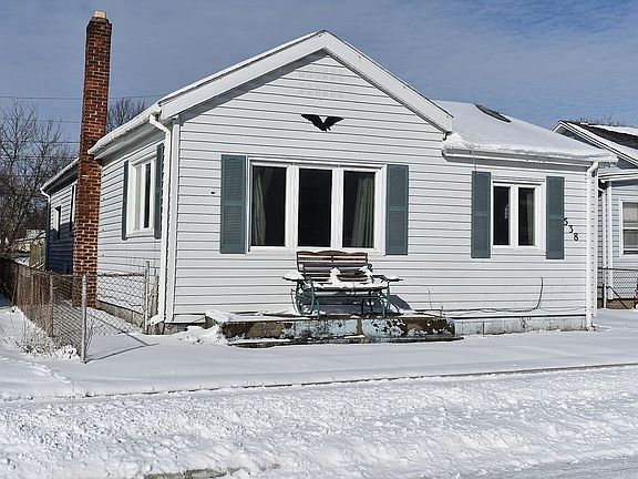2nd image of 538 W 6th St