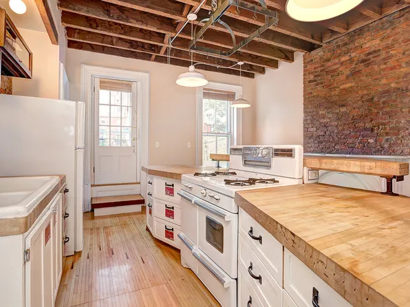 244A 7th St, Brooklyn, NY 11215