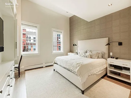 Rented by Sotheby's International Realty | media 17