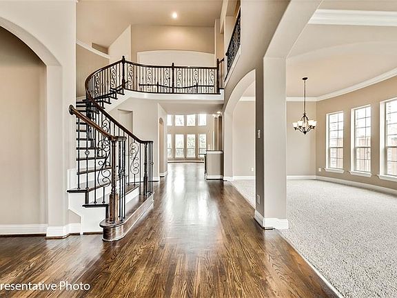 3rd image of 4815 Waterford Glen Dr