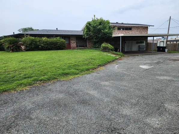 217 Beverly Pl, Sulphur, LA 70663