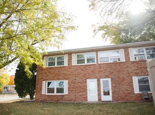 2421 Crescent Dr APT 3, Cedar Falls, IA 50613