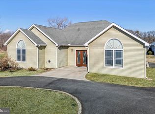 648 Black Swamp Rd, Felton, DE 19943