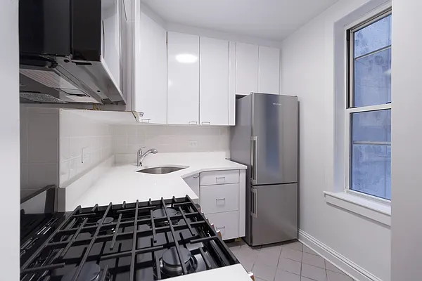 Rented by Siba Management Inc. | media 21