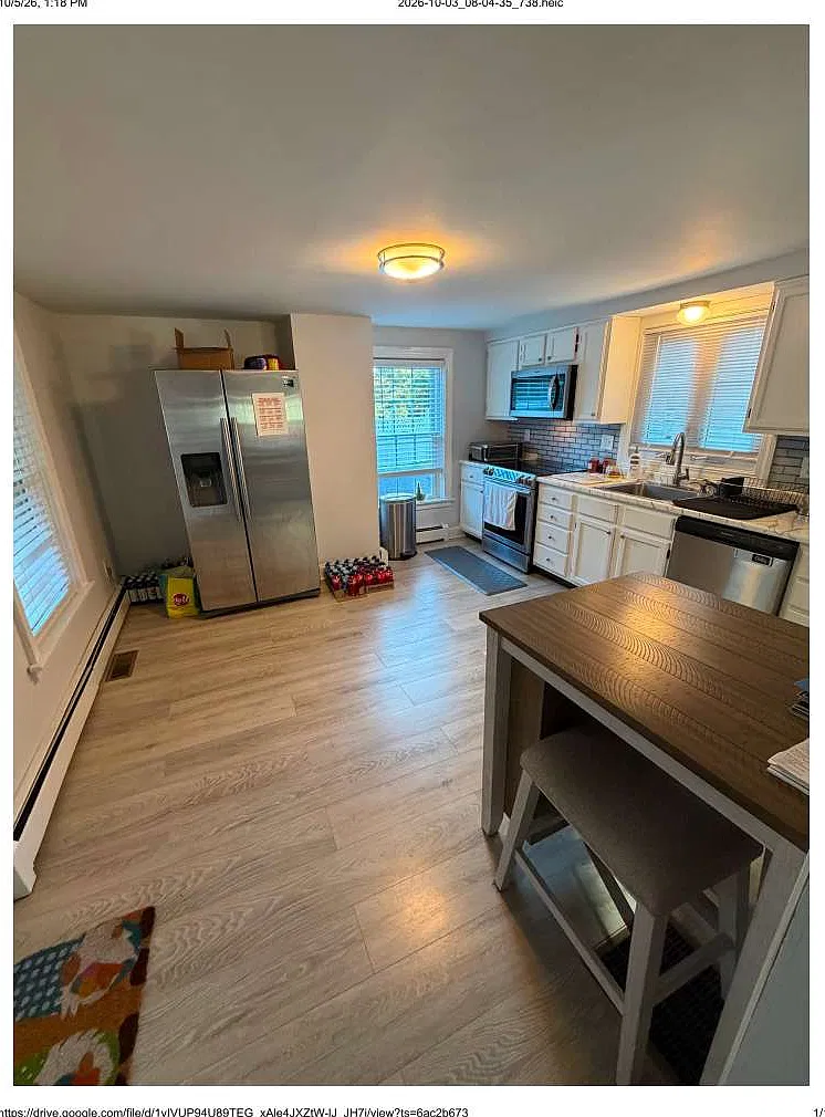 3 bed, 1.5 bath, 1596 sqft, $2,800 — Photo 3