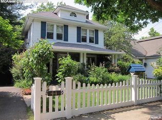 44 Linden Ter, Leonia, NJ 07605