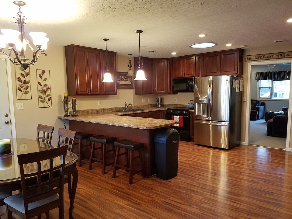 1st image of 417 Koch Ave