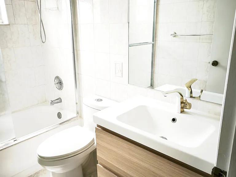122 Normandy Ln #122 — Photo 8