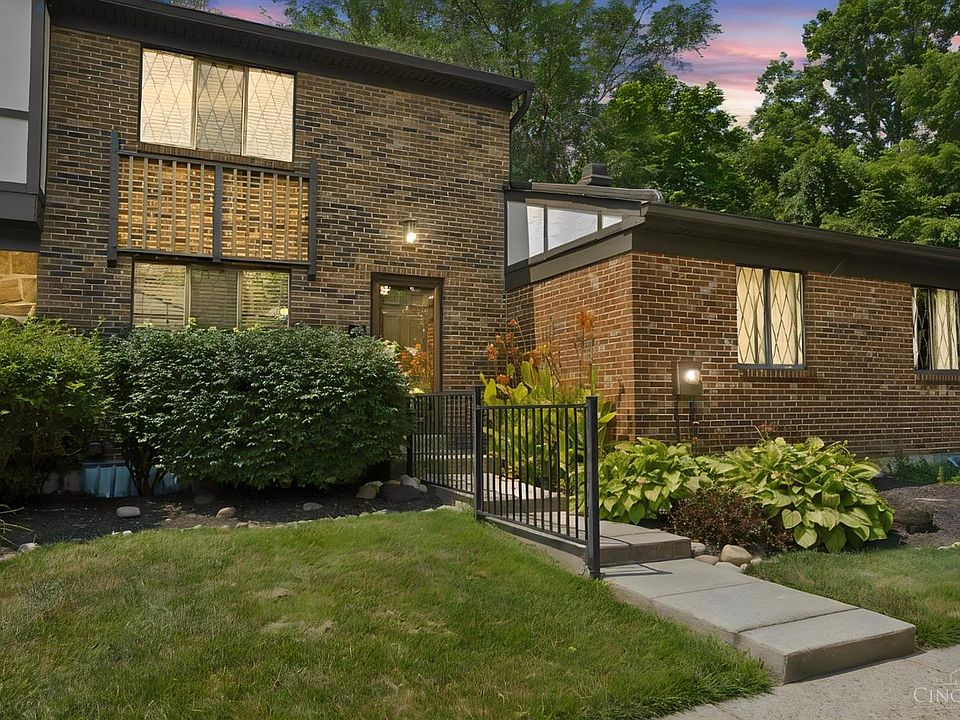 1st image of 455 Dartmouth Circle
