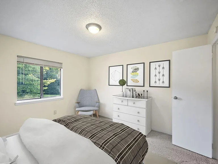 Country Creek Apartments — Photo 37